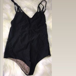 Acacia Capetown In Black